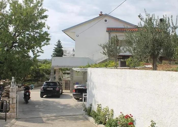 With Parking Space - 22393 Apartment Novi Vinodolski