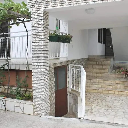 With Parking Space - 22393 Apartment *