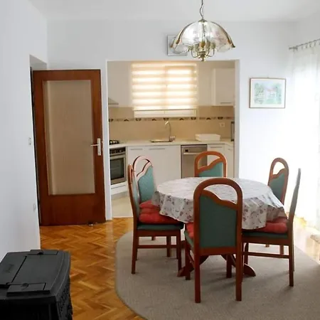 With Parking Space - 22393 Novi Vinodolski
